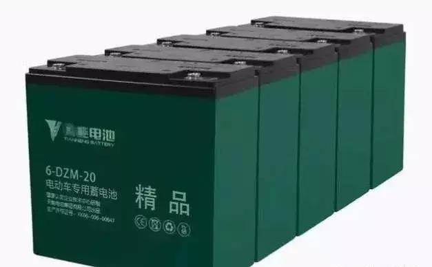 电动车充电，长时间不拔充电器有什么影响？修车师傅告诉你！