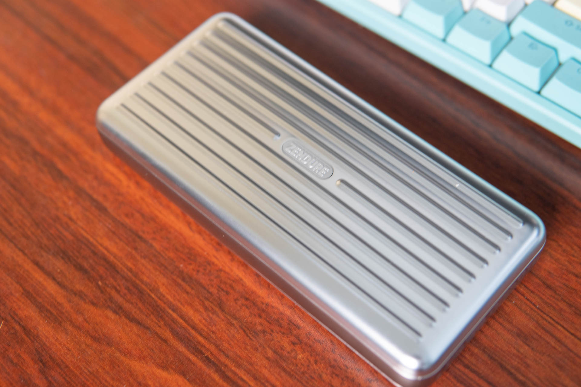 23000mAh、最大205W功率，Zendure C4超级移动电源，一台就够了