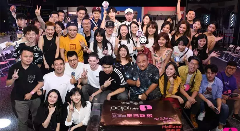 红极一时的Papi酱，现在怎么样了？在这个时代，没人活的容易