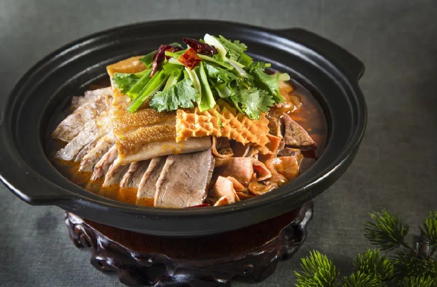 内蒙古阿健食尚餐饮有限责任公司