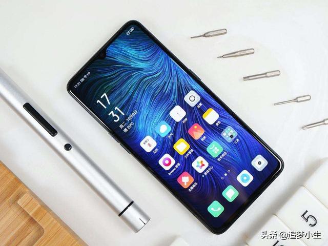 值得入手的三款手机，配骁龙855处理器，玩游戏满帧运行