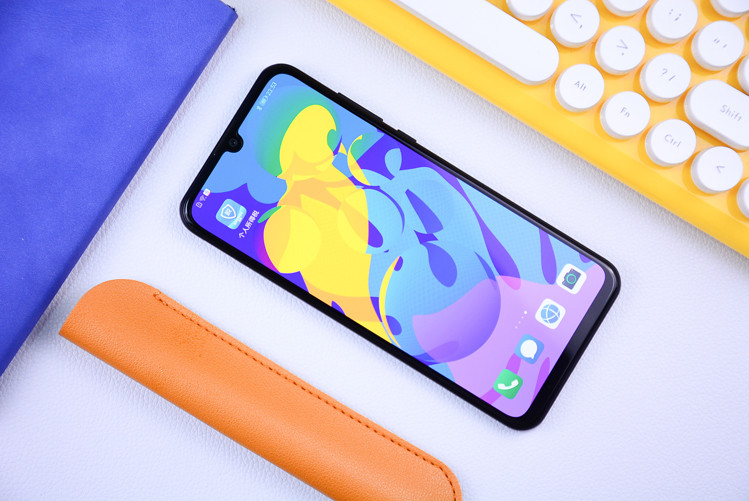 荣耀Play4T Pro评测：口碑炸裂背后，是倾尽所有