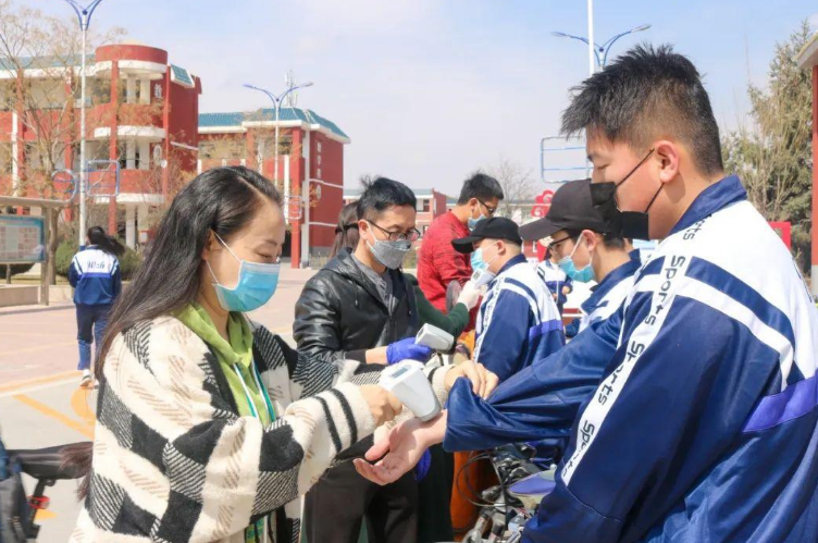 教育部提出“绩效工资分配”方案，3类老师受益最多，你在其中吗