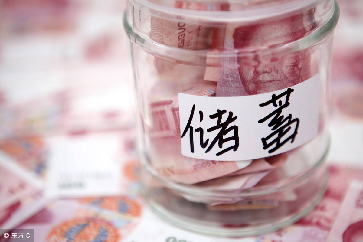 每年存2万，存多少年以后能有100万？