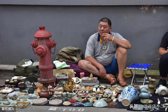 全民摆地摊，让人欢喜让人忧，一个老地摊人的忠告