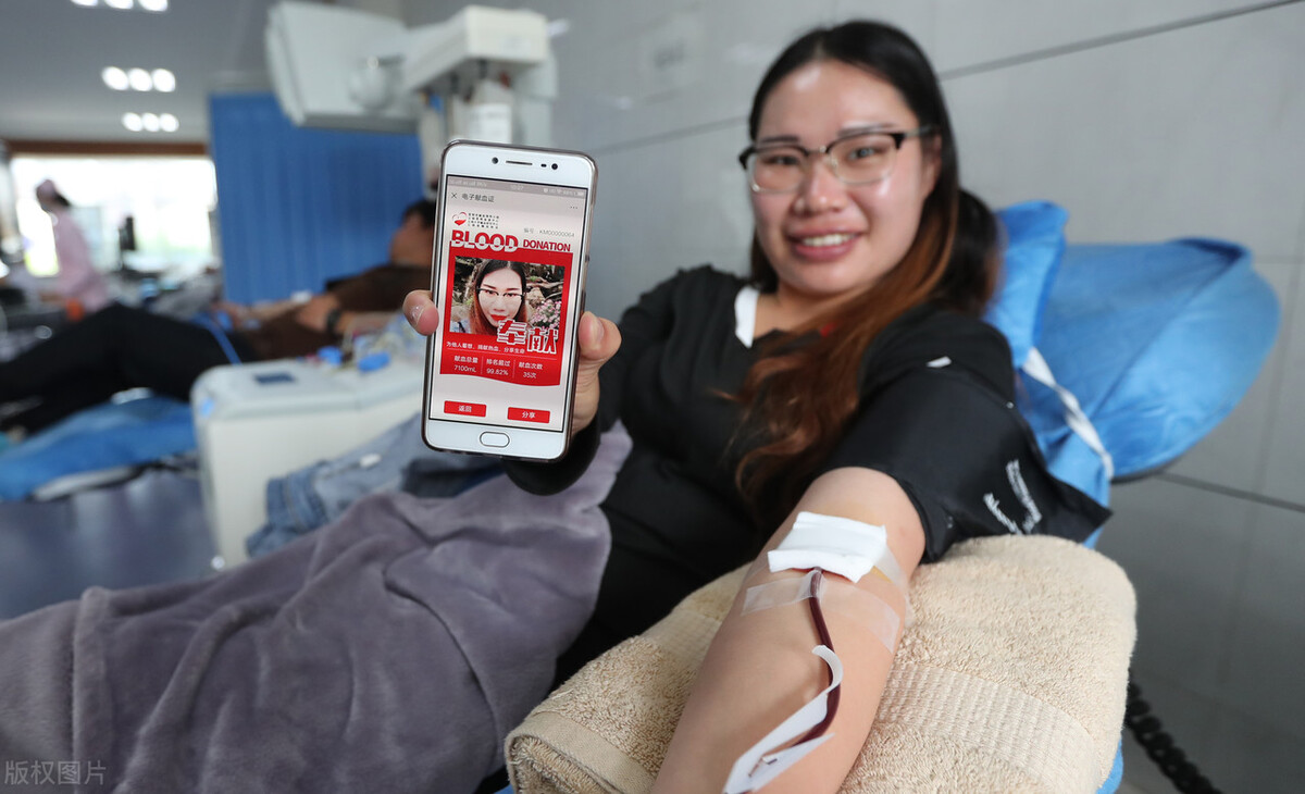 一键生成海报APP开发功用特色介绍