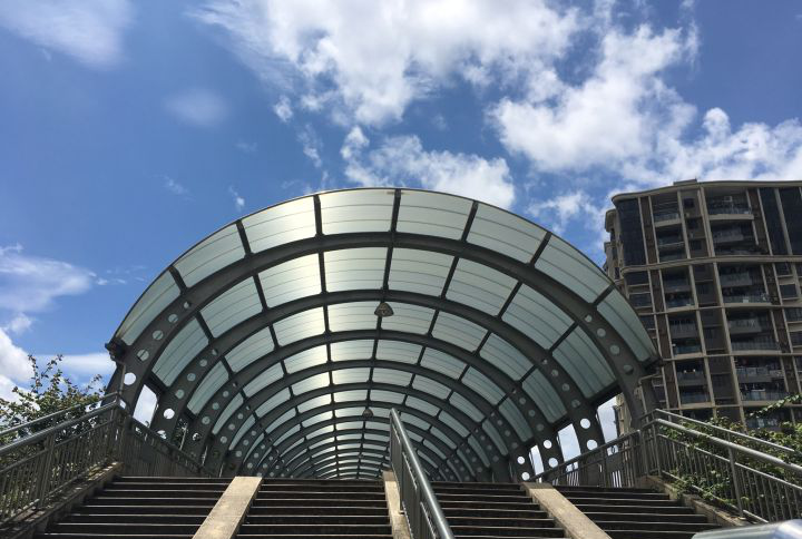 电子科技大学中山学院，一所城市中央的花园大学