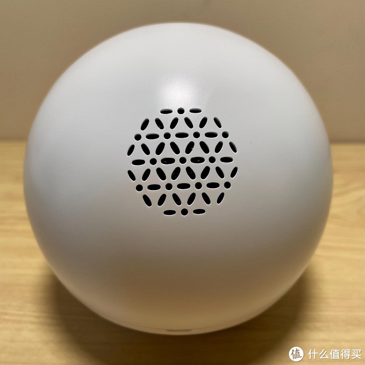 可以监督孩子写作业、个性定制的摄像机，萤石2K超感知版精灵球