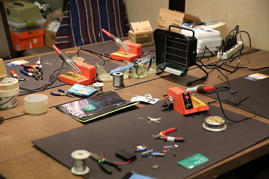 硬件实验的主要工具和主要材料