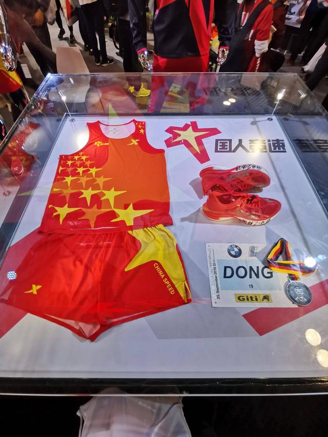 见证中国马拉松历程的跑鞋，特步 160X，特步历史上最伟大的产品