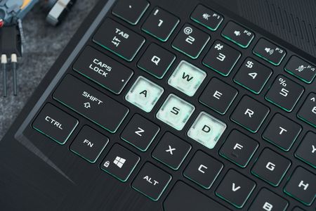 华硕天选2酷睿版游戏本评测：依然由RTX 30系GPU提供卓越游戏性能