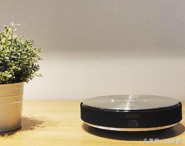 极米和坚果这对“冤家” 为啥都选在1080P智能微投价格上“发力”