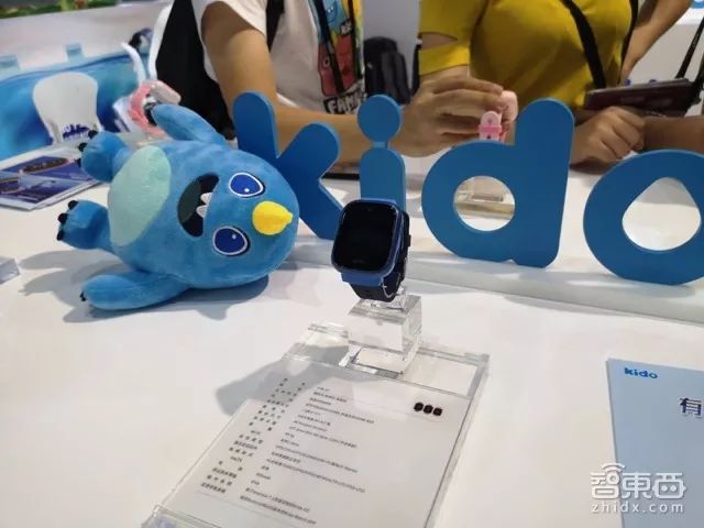 智能语音产业井喷：AI音箱与蓝牙音箱同场“互撕”