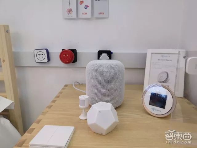 智能语音产业井喷：AI音箱与蓝牙音箱同场“互撕”