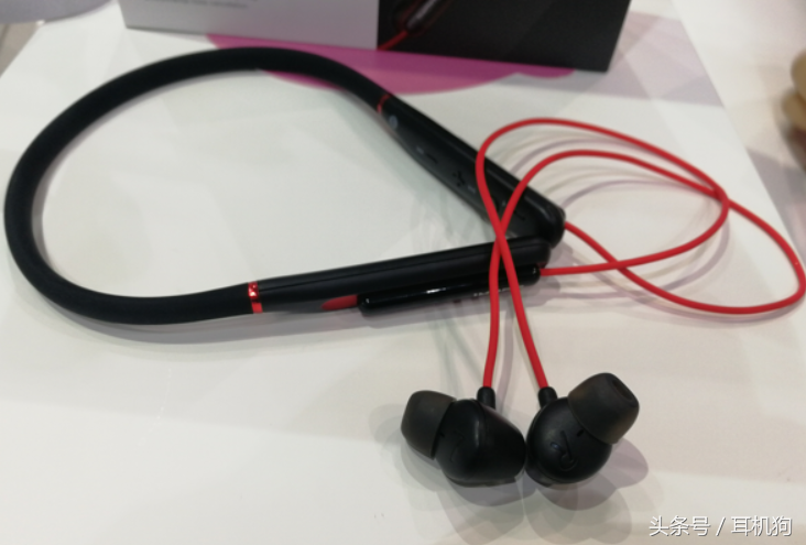 世界十大蓝牙耳机品牌，BOSE、JBL、索尼 、JVC哪款是你的菜？