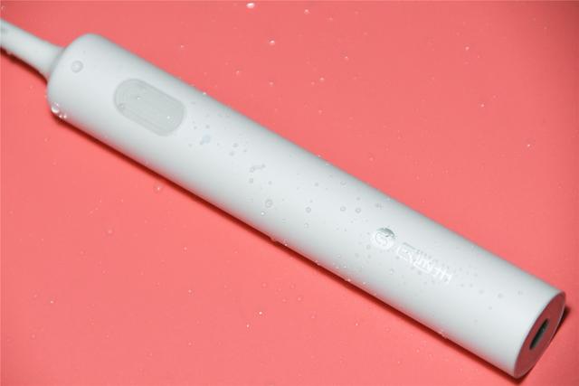 不足百元电动牙刷，到底好在哪？贝医生电动牙刷深度评测