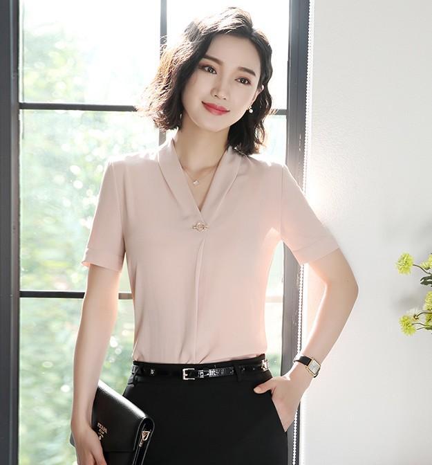 女面试官：世界上什么动物最没有方向感？研究生机智回答，被录用