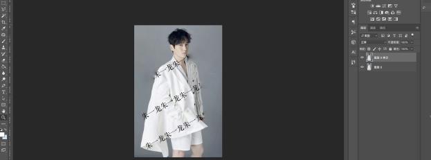 PS完美快速的去除照片中的水印（还原图片最真实的样子）