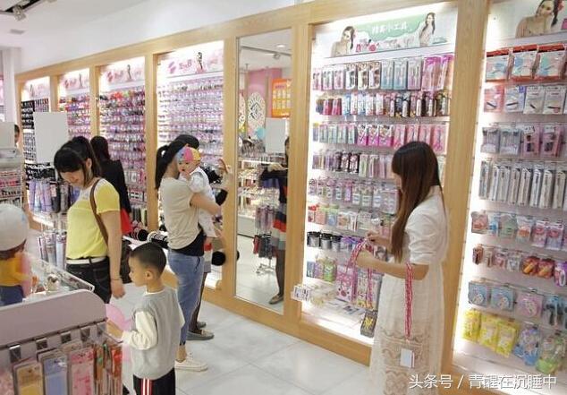 开一家饰品店要多少成本，一个月能赚多少钱？