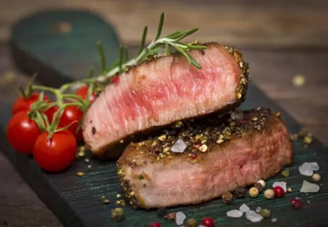 西冷、肉眼、菲力，牛排三小花旦，选好了才是你的“心头肉”
