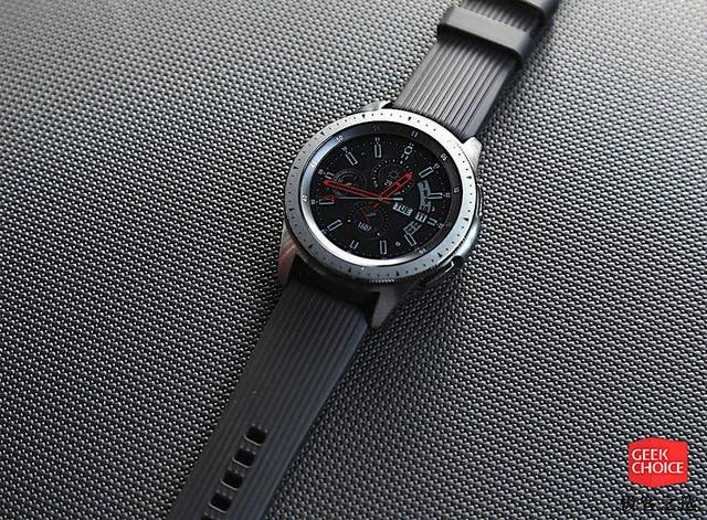 三星GalaxyWatch智能手表体验：更长的续航，媲美机械表的质感
