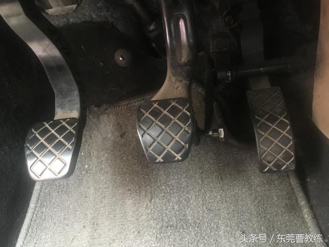 科目三起步不熄火控制有诀窍，看完就明白这是多么的简单！