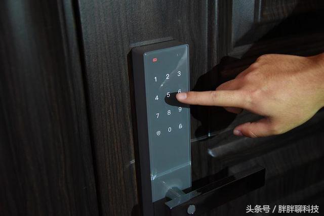 八款热门智能门锁横评：锁圈水深，擦亮双眼