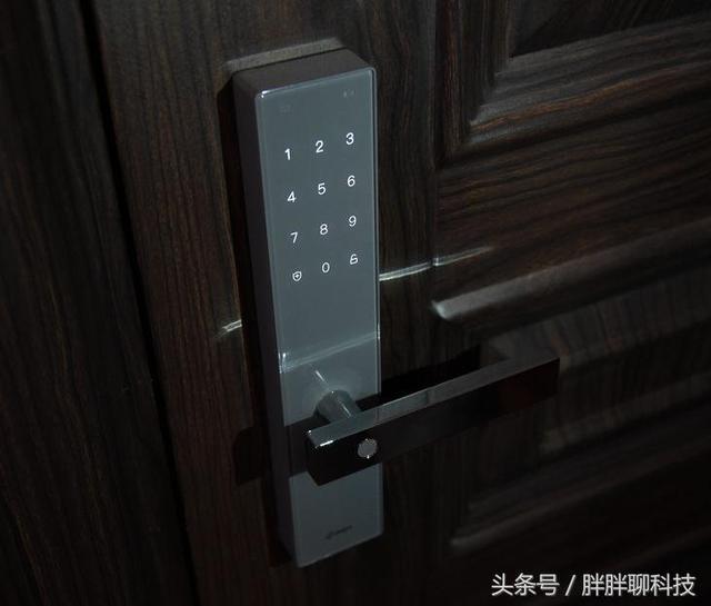 八款热门智能门锁横评：锁圈水深，擦亮双眼