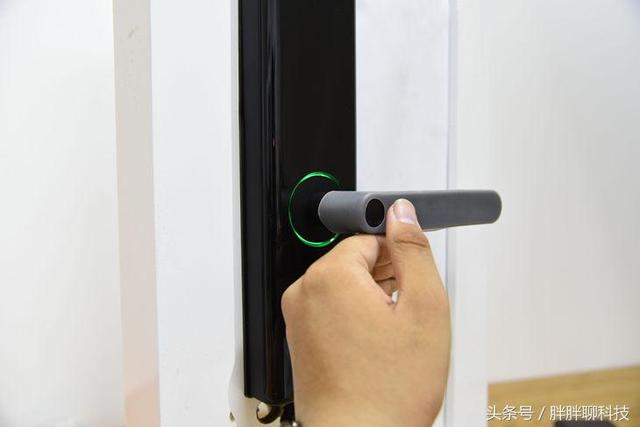 八款热门智能门锁横评：锁圈水深，擦亮双眼