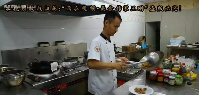 华农兄弟：衣服印着西瓜视频，却在B站月涨百万粉丝？