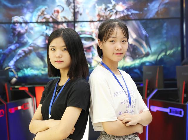 女生学计算机好就业吗？女生学IT应该怎么选择方向？