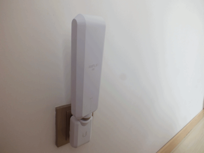 UBNT Amplifi Mesh WiFi系统测评，不仅是自带美颜的路由系统