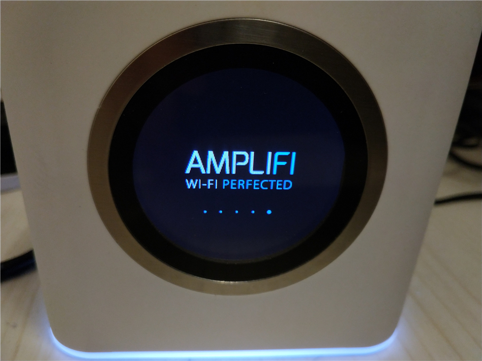 UBNT Amplifi Mesh WiFi系统测评，不仅是自带美颜的路由系统