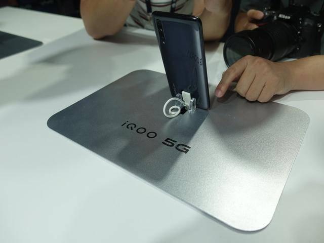 5G时代正式降临，vivo 5G手机将于8月上市，支持5G双卡双待