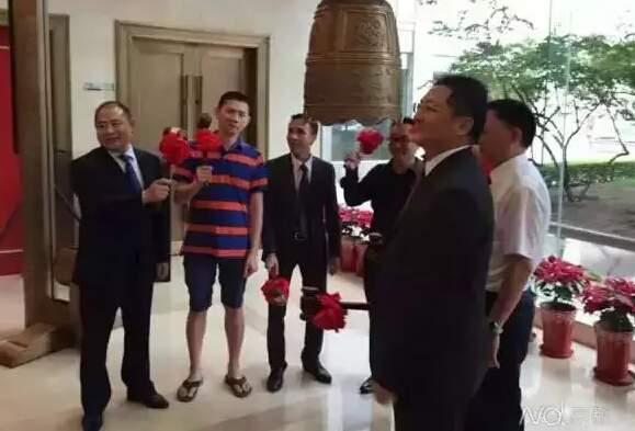 公司上市为什么要敲钟？敲钟应该带谁去才合适？