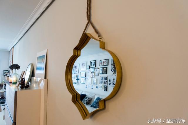 如何打造家里的海报墙，那就是挂、挂、挂东西~
