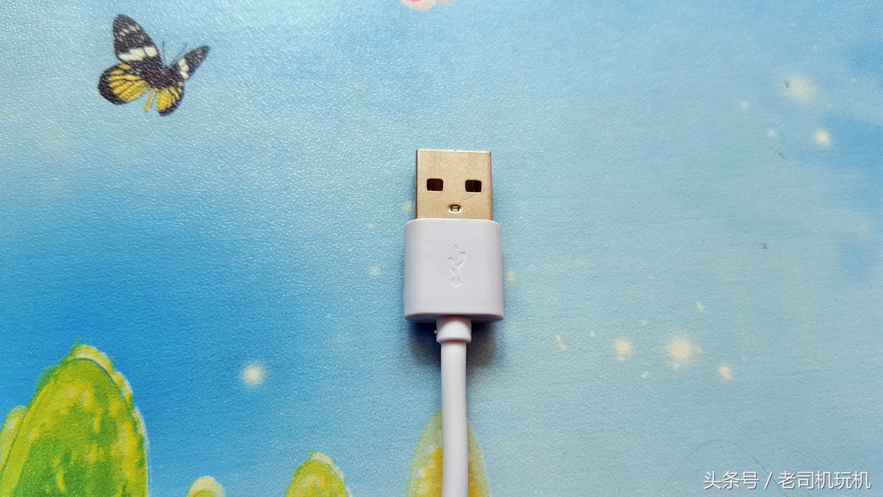 便宜好用 留着备用 白尾巴四代USB测试仪简评