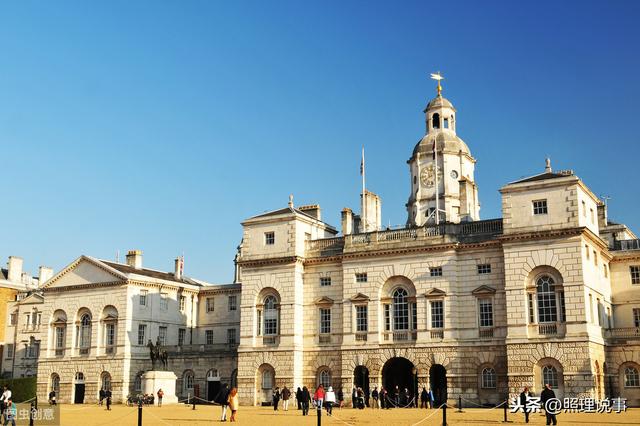 为什么说在欧盟当中，英国始终是鹤立鸡群一般的存在呢？