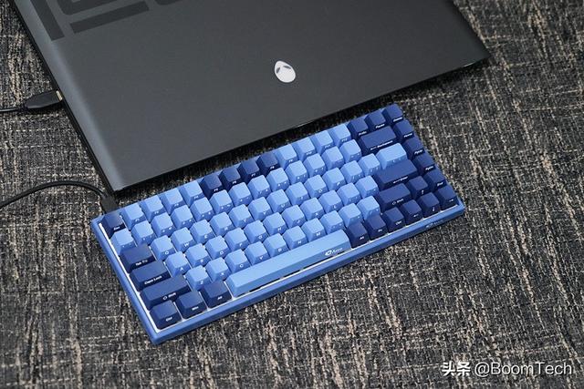 桌面上的海岸线 AKKO 3084SP海洋之星机械键盘开箱体验