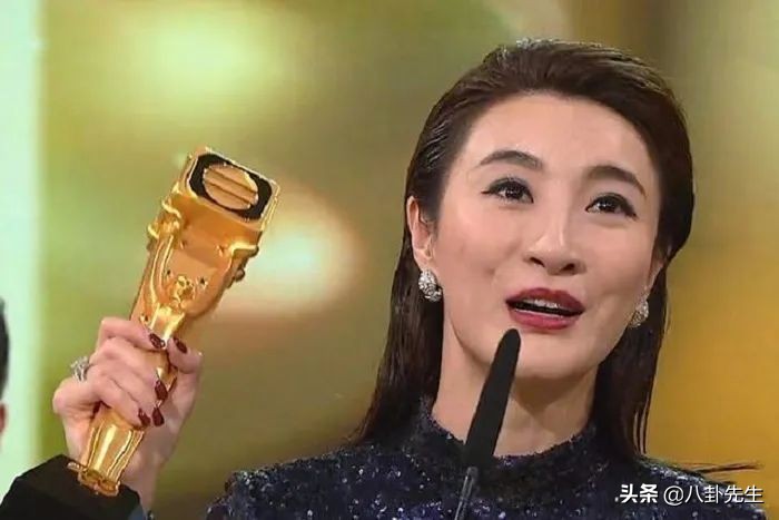 疫情下港星生意受打击：有人餐厅倒闭，有人亏钱还投600万开新店