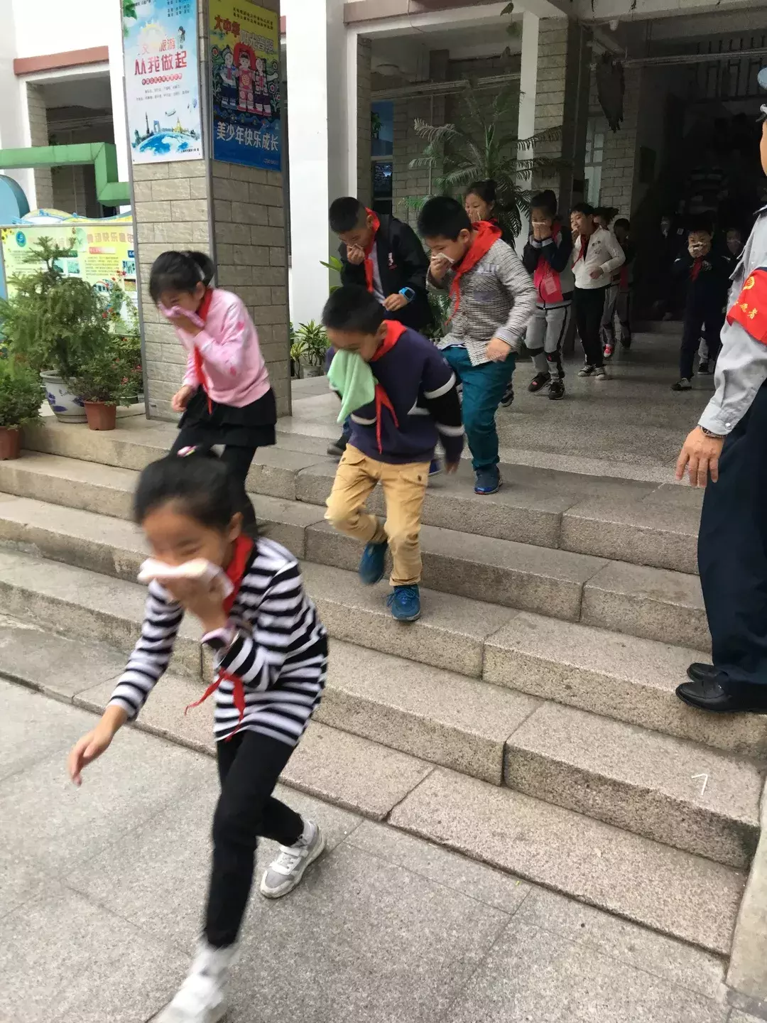 居安思危，防患于未然——瀛滨小学119消防系列活动简报