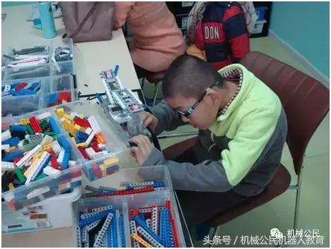 机械公民：机器人教育界的黑科技，黑科技界的黑马品牌