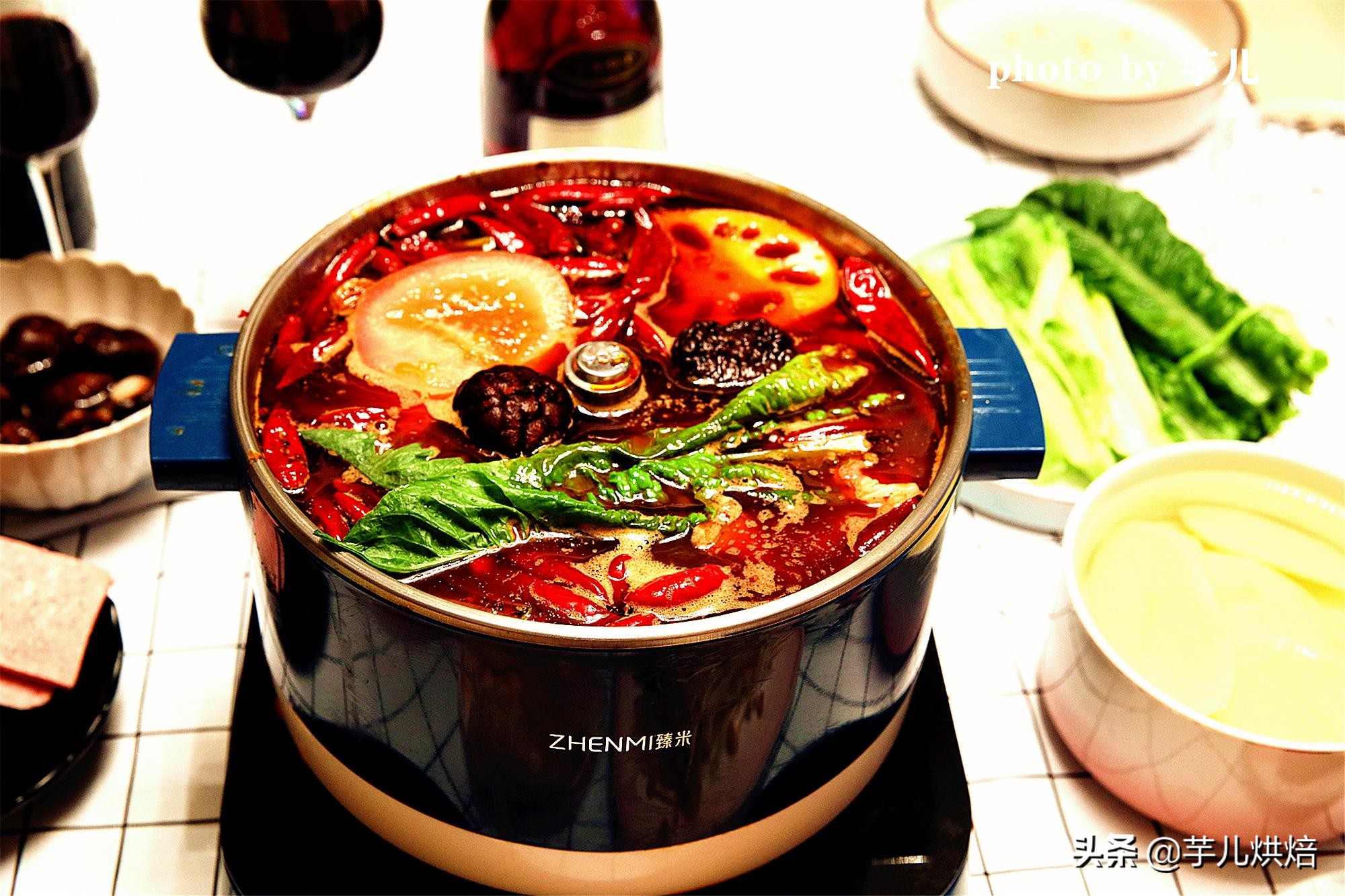 特殊时期火锅家里吃，教你熬底料的秘诀，麻辣鲜香比火锅店还好吃