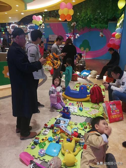不知道摆地摊卖什么？数据显示，最受欢迎的5类小摊出炉