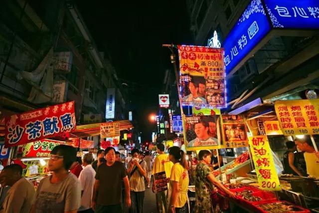 烧烤小摊位成为夏天高利润行业，月入2万元很正常！