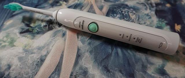 PHILIPS 飞利浦 HX6730 声波电动牙刷 使用3月后的感受