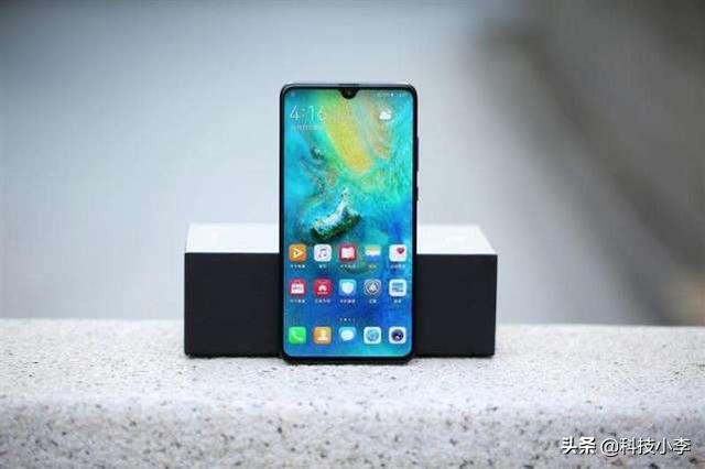 同为3199元，华为Mate20与荣耀20 Pro，哪一款更值得入手？