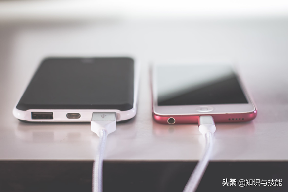 手机里的照片、音乐、视频文件怎么保存到U盘？跟我学，3分钟包会