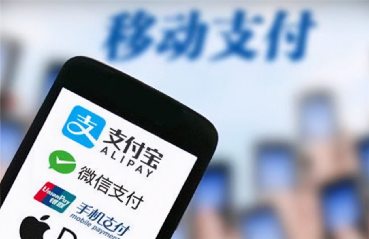 借呗中借1W元存入余额宝，每月能赚多少钱？这个问题你想过没？