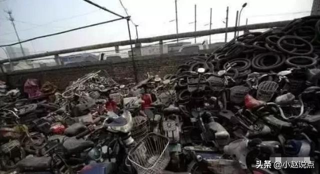 为什么废品行业暴利，原来他们懂这些，你不知道垃圾分类的内幕